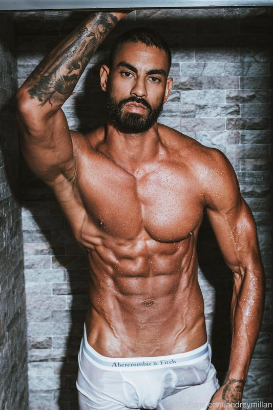 Andrey Millán aka 6foot6