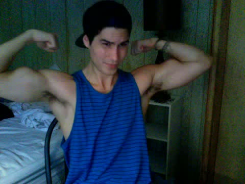 Bodybuilder Twink